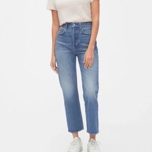 GAP High Rise Curvy Cheeky Straight Jeans Size 30